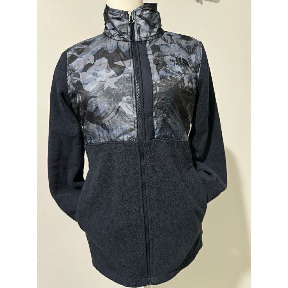 The North Face 200 tundra Denali fleece blue floral camo  jacket M